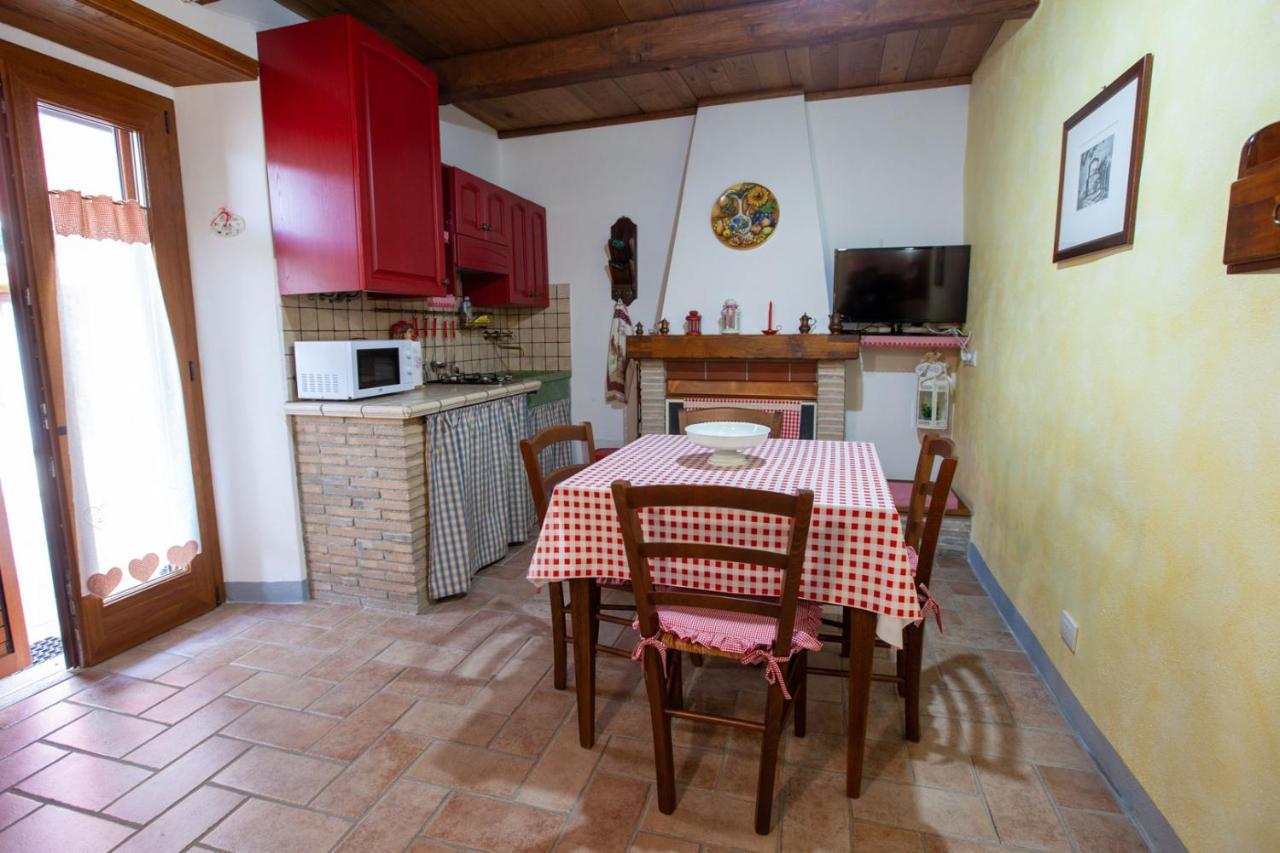 Casa Vacanze Bianca Alice Catabbio エクステリア 写真